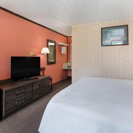 Americas Best Value Inn Wytheville Εξωτερικό φωτογραφία